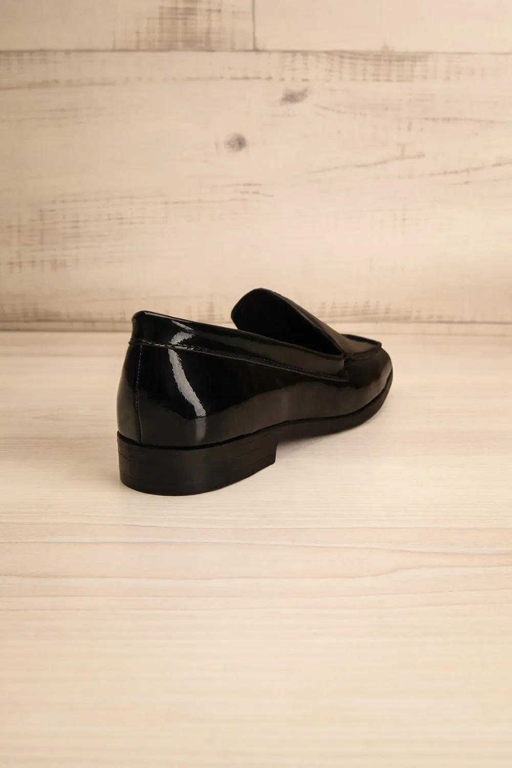 Erick Glossy | Black Loafers