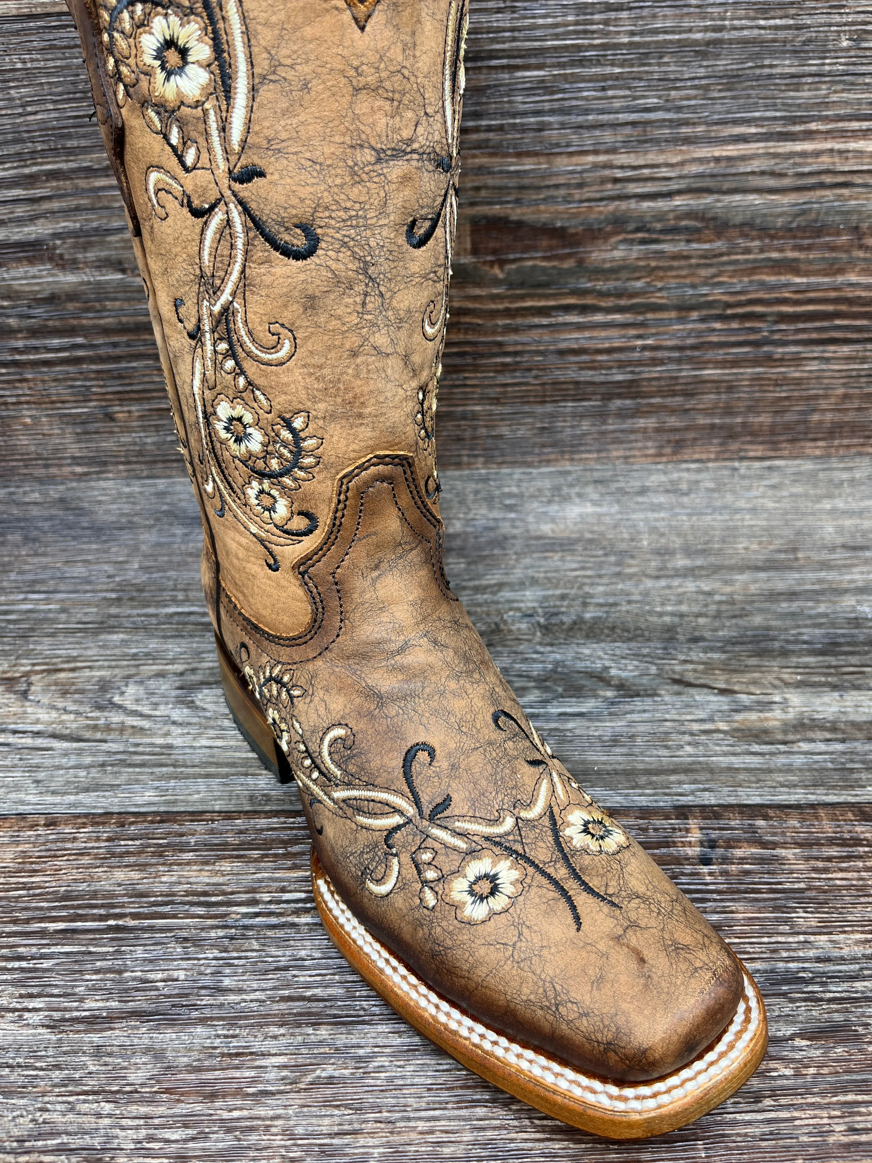 L2063 Women's Circle-G Square Toe Western Boot by Corral