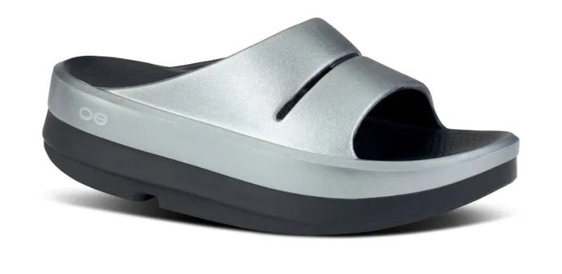 OOFOS Women's OOmega OOahh Stacked Slide - Basalt